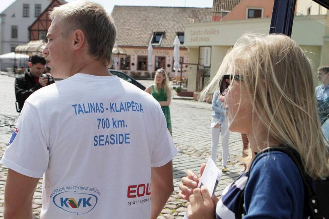 Klaipėda išlydėjo žygeivį, pasiryžusį baidare įveikti 700 km jūra