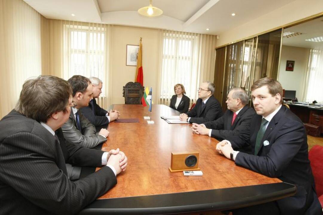 Klaipėdą aplankė Estijos ambasadorius T. Kukas