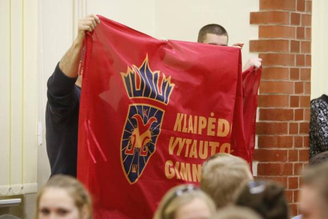 Protingiausia Klaipėdos gimnazija – „Ąžuolynas“