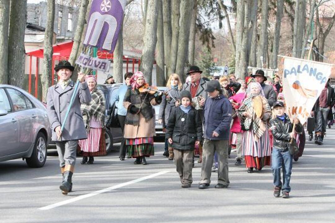 Palangoje – pavasarinis Jurginių šurmulys