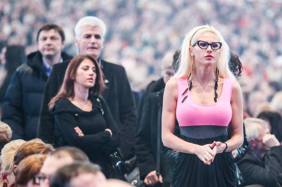 Koncertuodama Kaune L. Vaikulė pristatė jauną atlikėją ir naują dainą