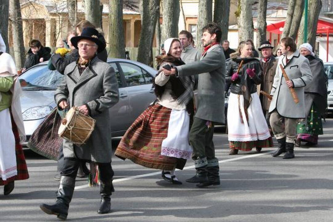 Palangoje – pavasarinis Jurginių šurmulys