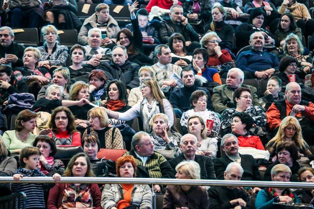 Koncertuodama Kaune L. Vaikulė pristatė jauną atlikėją ir naują dainą