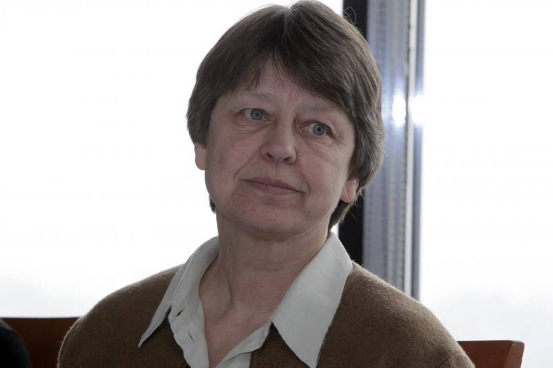 Ministerijos atstovė: vyrai nenoriai pripažįsta, kad buvo parduoti
