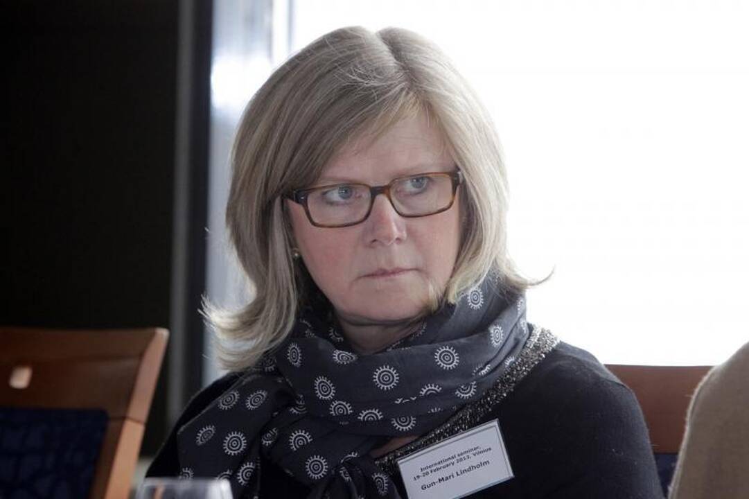 Ministerijos atstovė: vyrai nenoriai pripažįsta, kad buvo parduoti