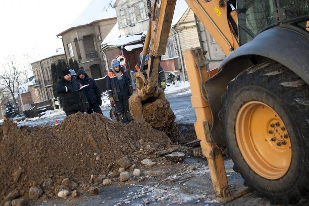 Policija dėl nelaimių Žemaičių gatvėje kaltina „Kauno vandenis“