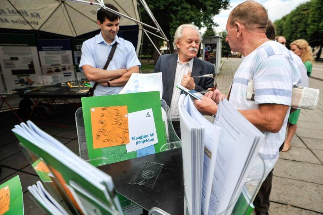 Į naują atominę elektrinę žvelgia įtariai