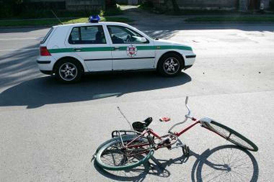 Kretingos r. avarijoje žuvo dviratininkas