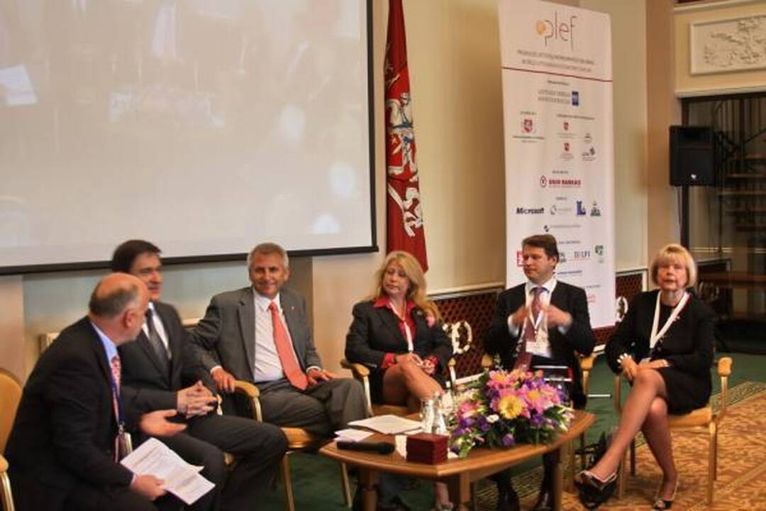 Prasidėjo Pasaulio lietuvių ekonomikos forumas