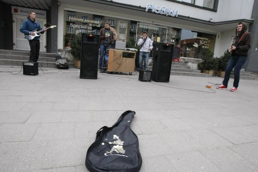 Klaipėdos senamiestis paskendo muzikoje 