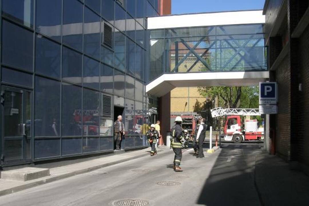 Dūmai iš „K centro“ balkono ant kojų sukėlė ugniagesius