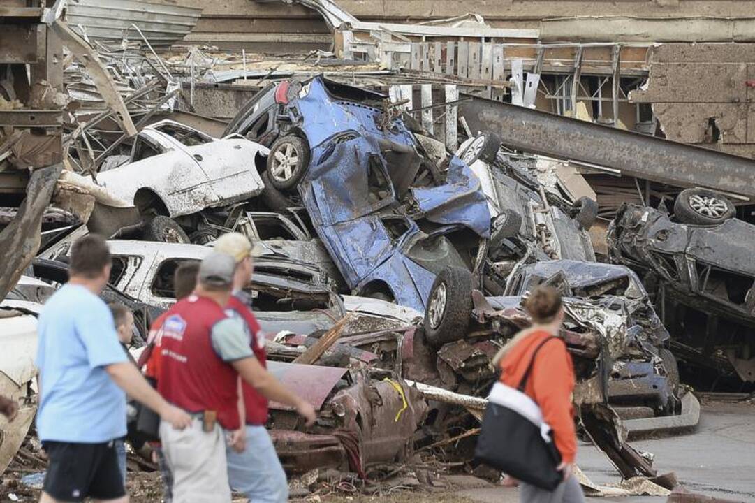 Patvirtintų tornado Oklahomoje aukų skaičius tėra 24 (atnaujinta)