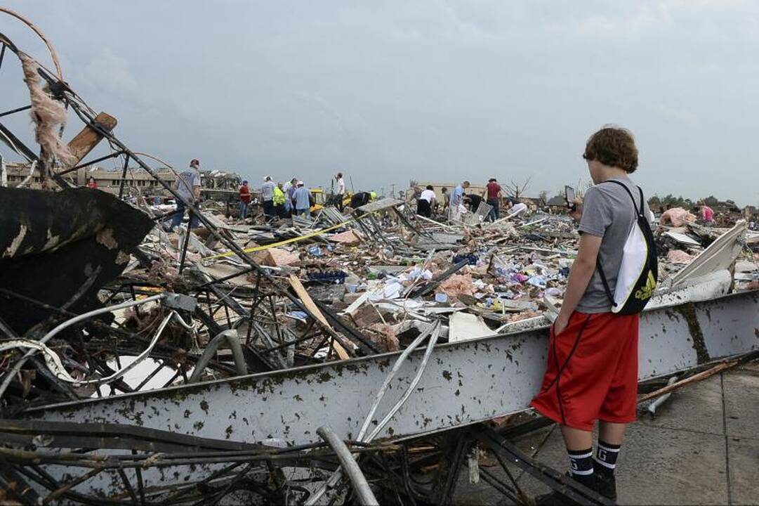 Patvirtintų tornado Oklahomoje aukų skaičius tėra 24 (atnaujinta)
