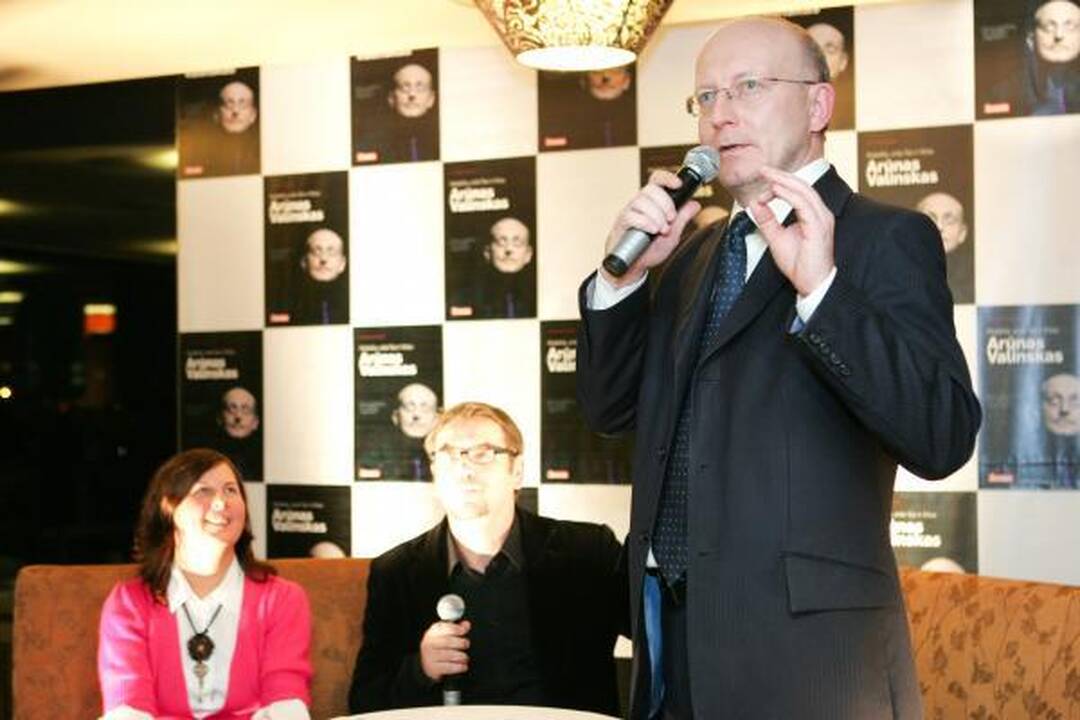 Fiasko patyrę Seimo nariai: iš šou – vėl į šou?
