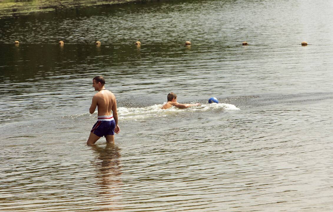 Vasara prasidėjo, o Kauno paplūdimiai – pustuščiai