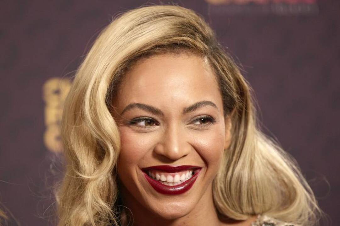 R. Cavalli reklamoje Beyonce tapo anoreksija sergančia gražuole (foto)