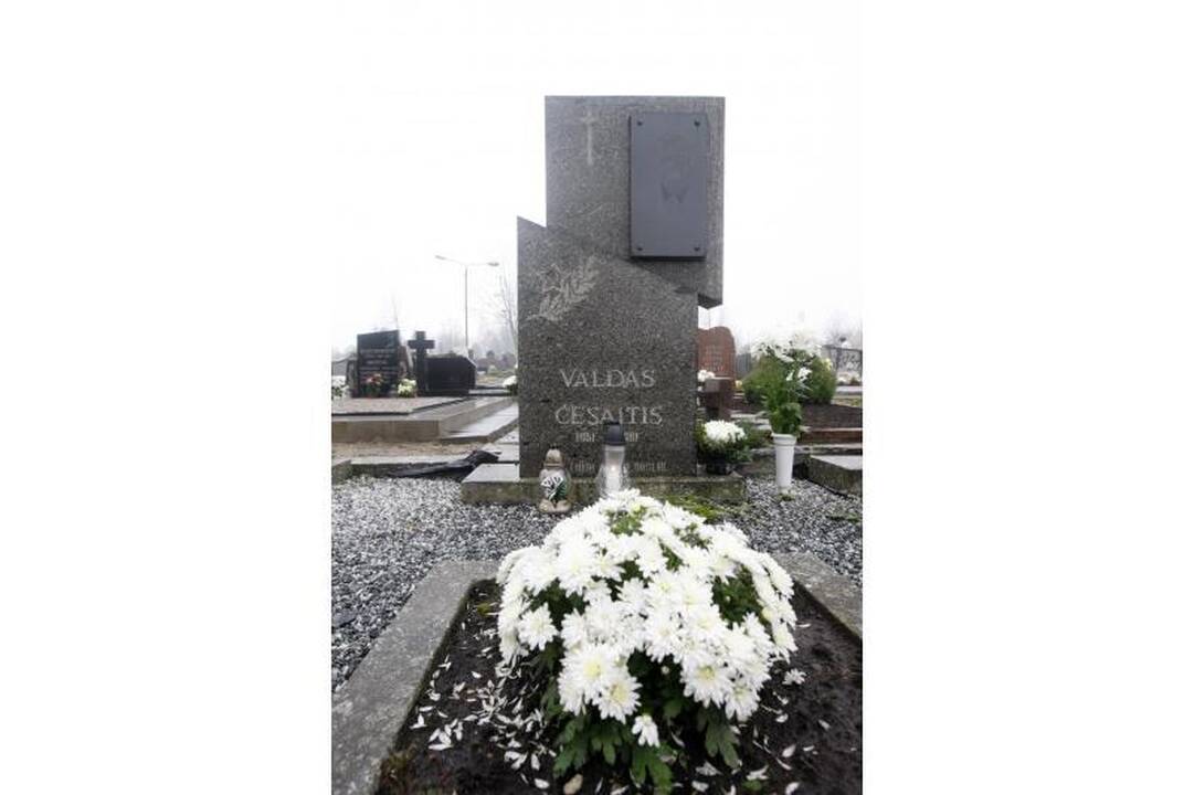 Prieš Vėlines pagerbti kare žuvę klaipėdiečiai 