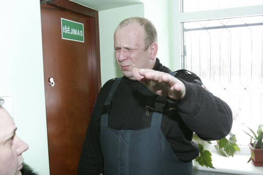 Policininkas neleido žurnalistams domėtis rinkimų pažeidimais