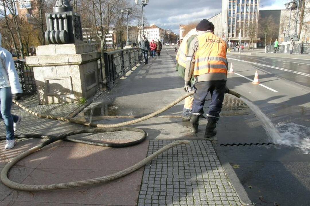 Klaipėdos Biržos tiltas ruošiamas pakėlimui