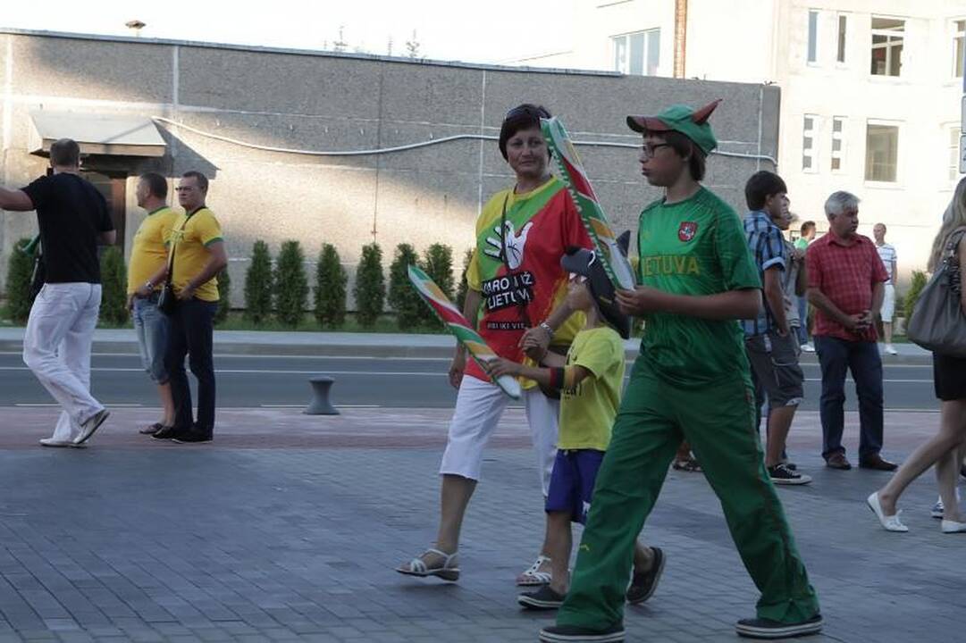 Į Klaipėdos areną plūdo minios žmonių