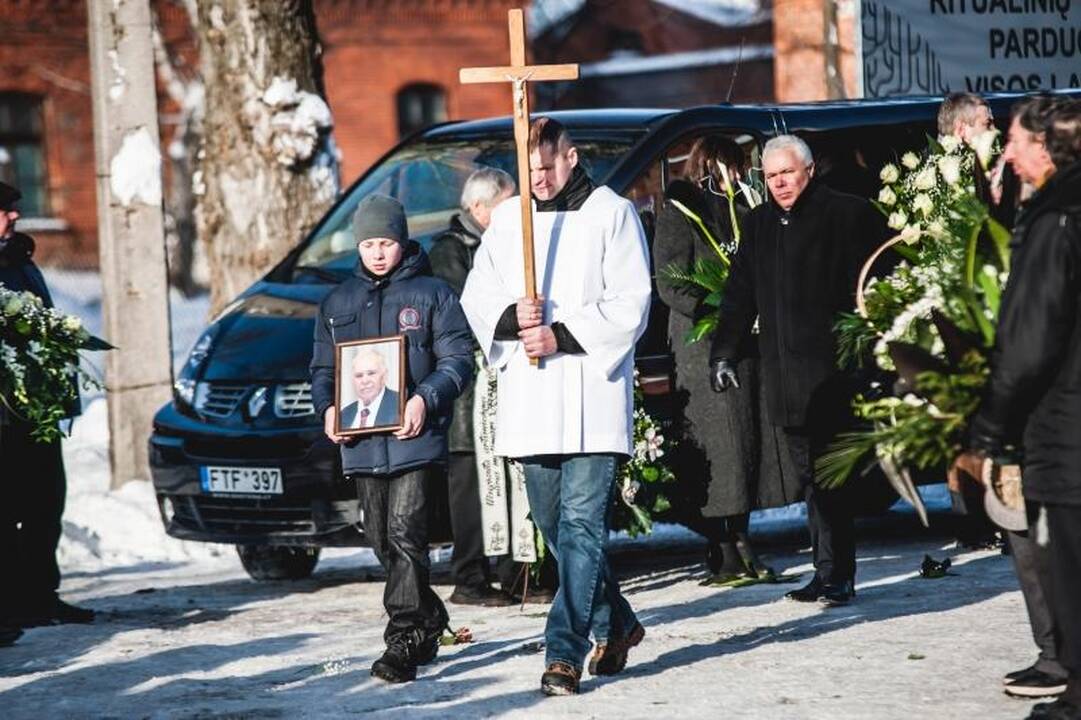 A. Sabonio tėvas amžinojo poilsio atgulė Karmėlavos kapinėse