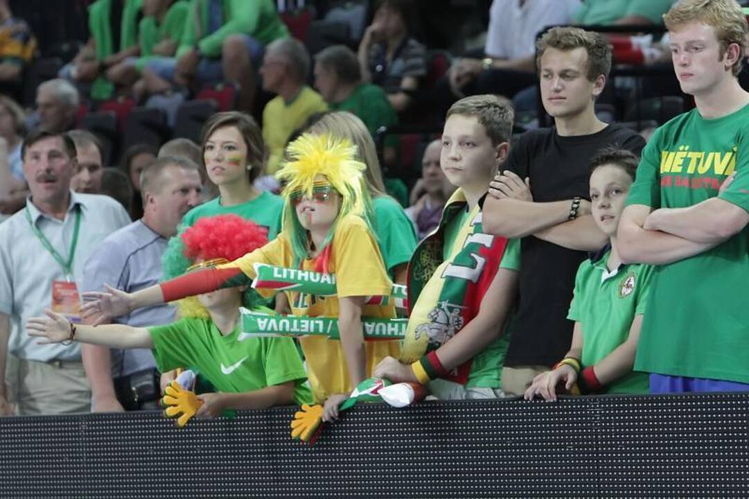 Į Klaipėdos areną plūdo minios žmonių