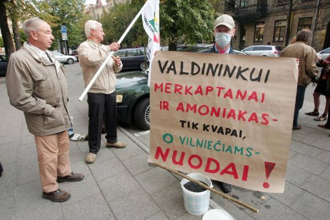 Dumblo smarvės kankiniai nenuleidžia rankų