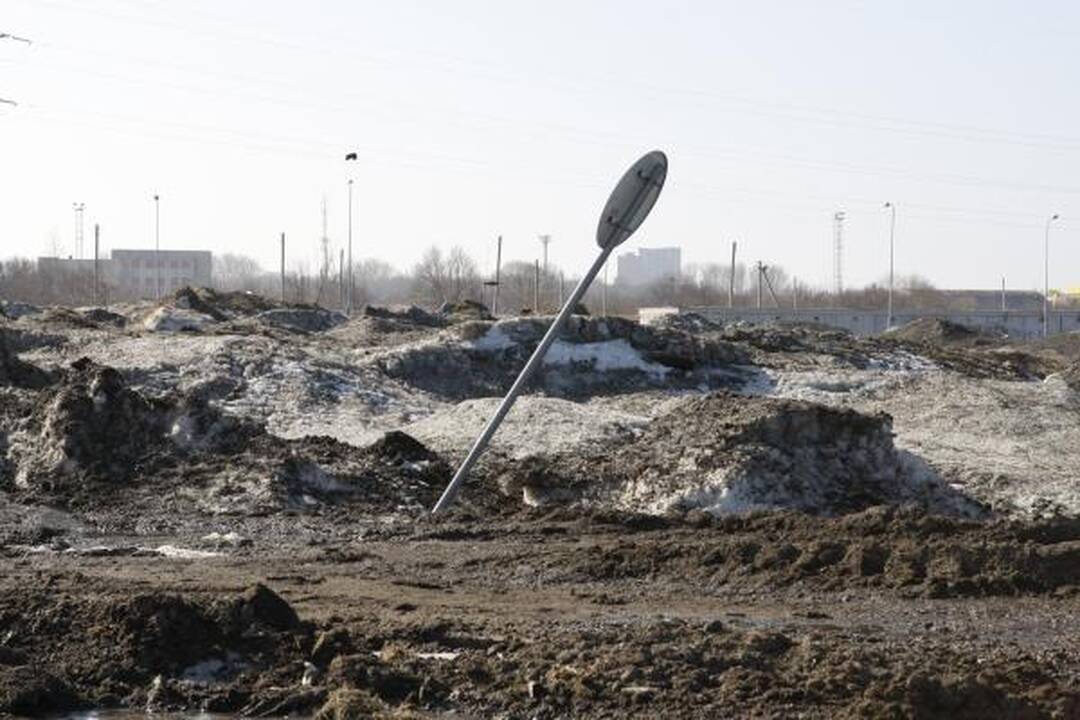 Pievų gatvėje tebevyrauja netvarka