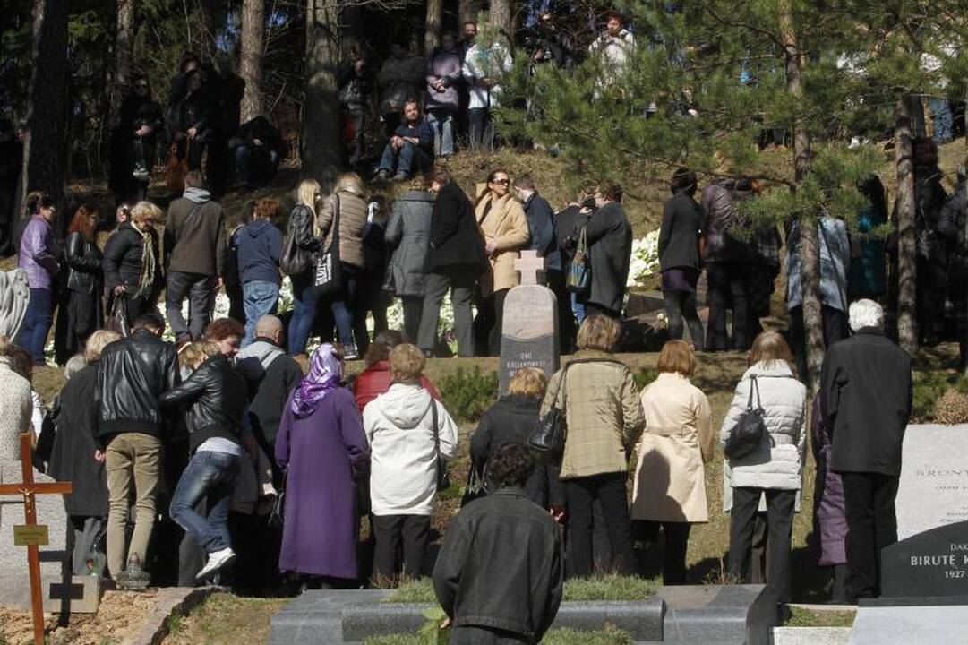 V. Šapranauskas palydėtas į paskutinę kelionę 