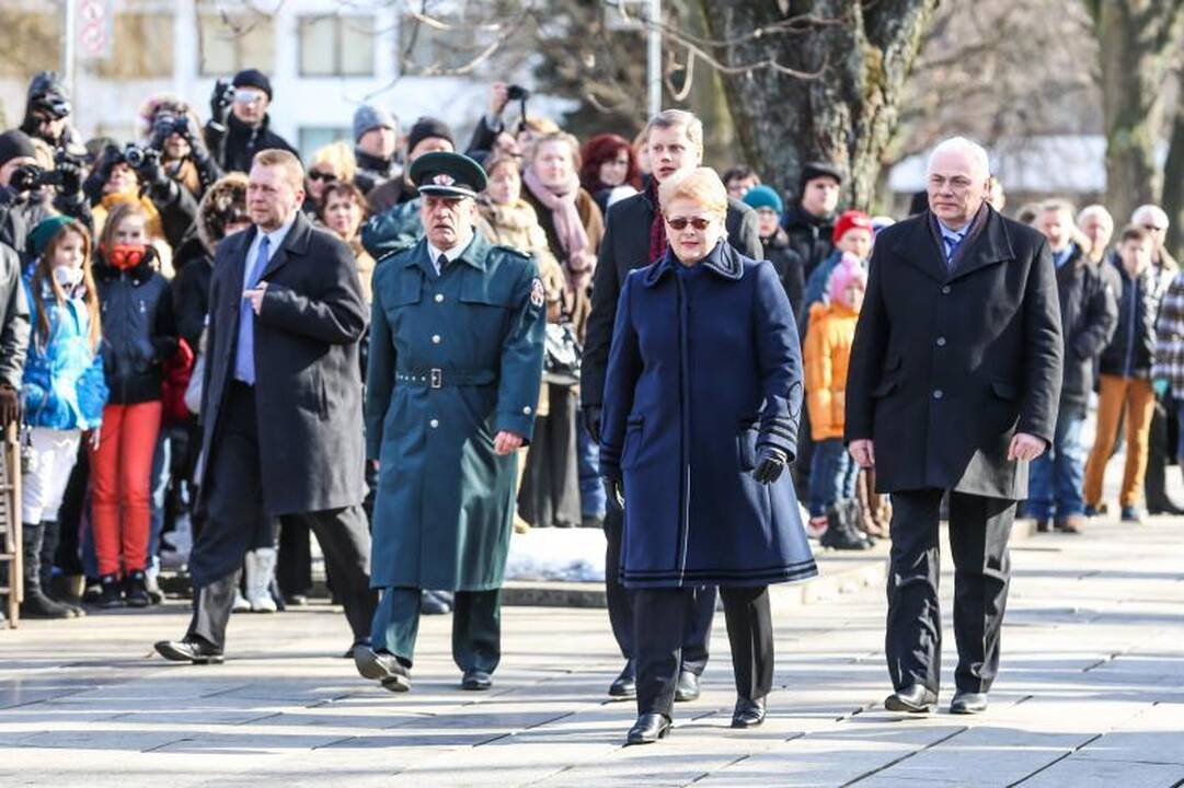 Prezidentė prisiekusiams kariams: turite gyventi ne tik sau