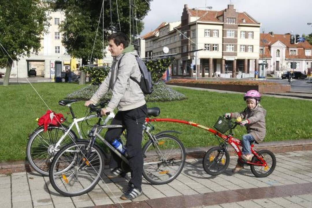 Klaipėdos gatvėse – šimtas dviratininkų