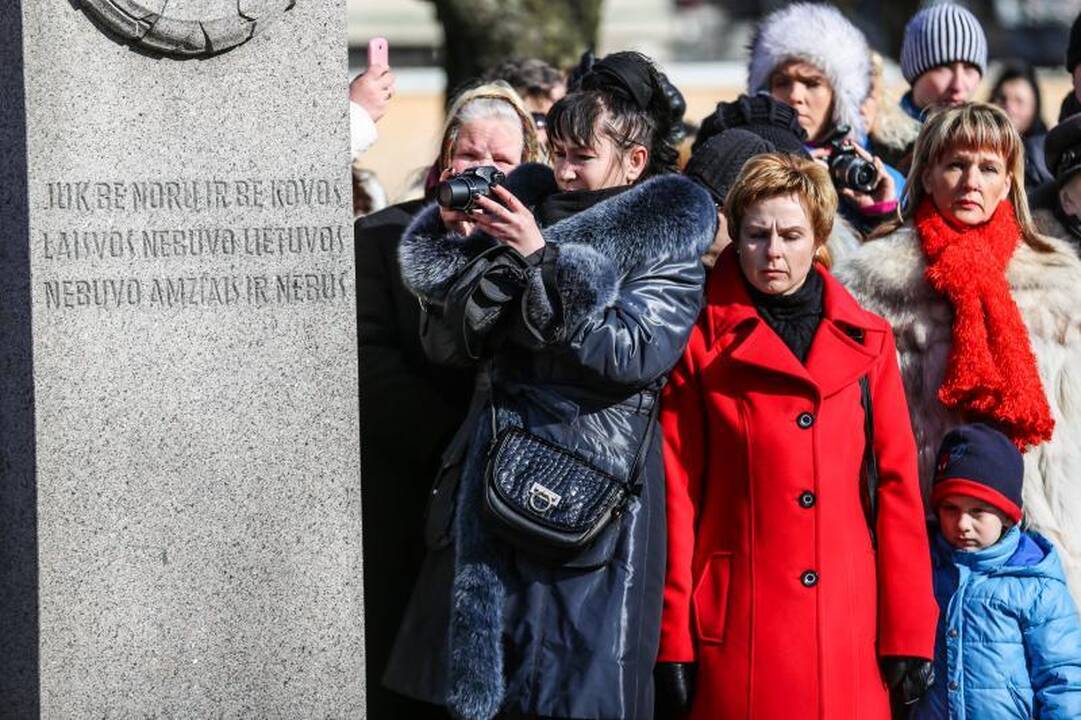 Prezidentė prisiekusiams kariams: turite gyventi ne tik sau