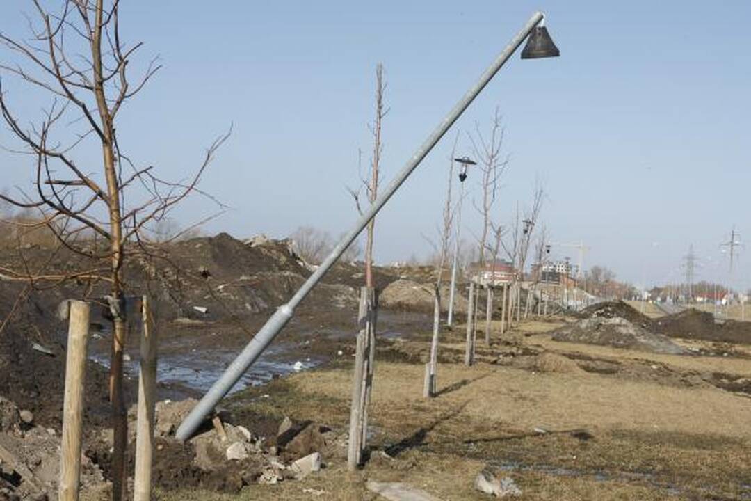 Pievų gatvėje tebevyrauja netvarka