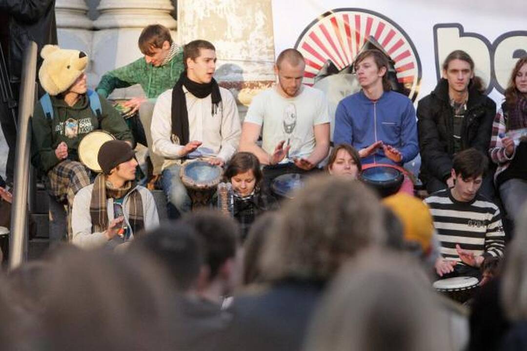 Nuo kultūringų muzikantų praeiviai nebėgo