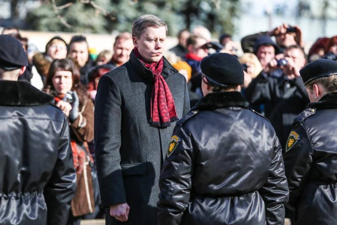 Prezidentė prisiekusiams kariams: turite gyventi ne tik sau