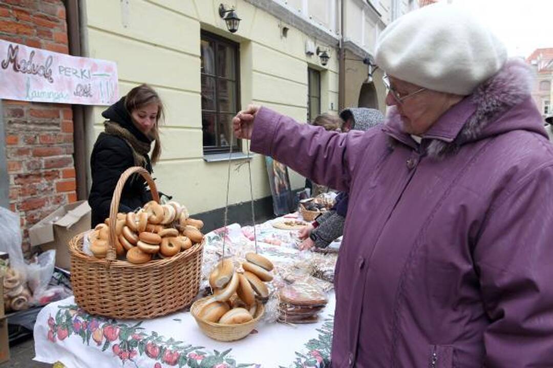 Kaziuko mugėje R.Alekna mokėsi kalti pinigus