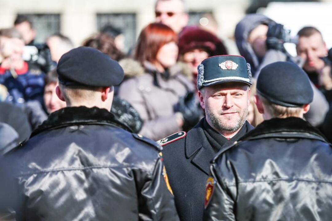 Prezidentė prisiekusiams kariams: turite gyventi ne tik sau