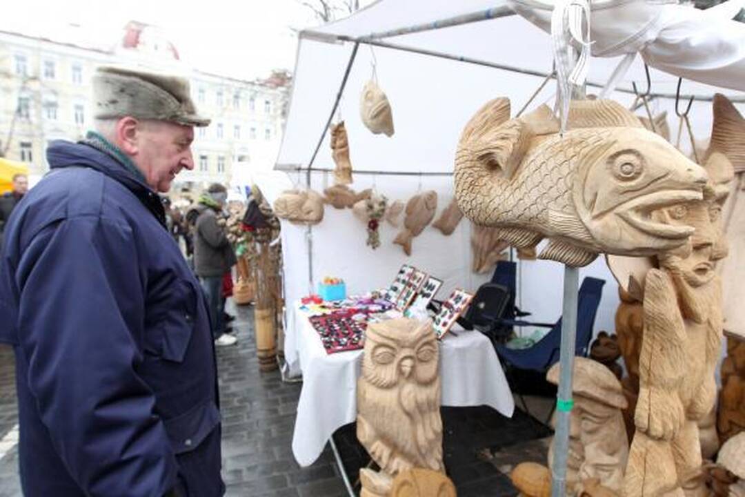 Kaziuko mugėje R.Alekna mokėsi kalti pinigus