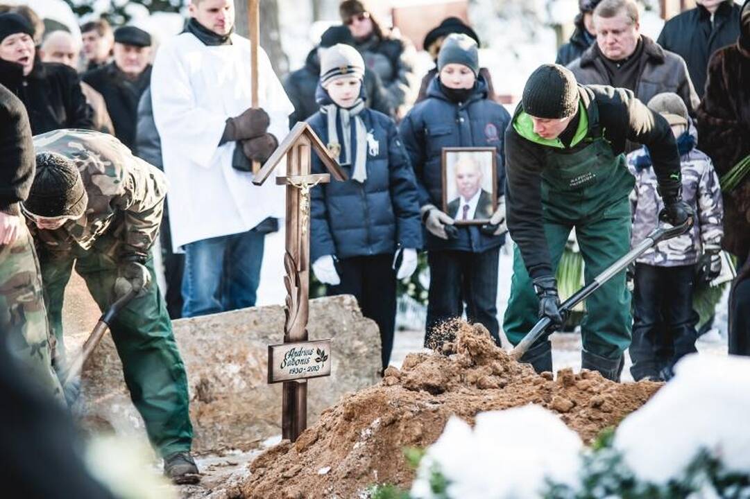 A. Sabonio tėvas amžinojo poilsio atgulė Karmėlavos kapinėse