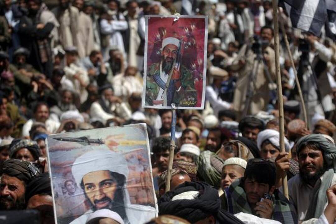 Pakistane protestuojantys dėl O.Bin Ladeno nužudymo skandavo "Mirtis Amerikai"