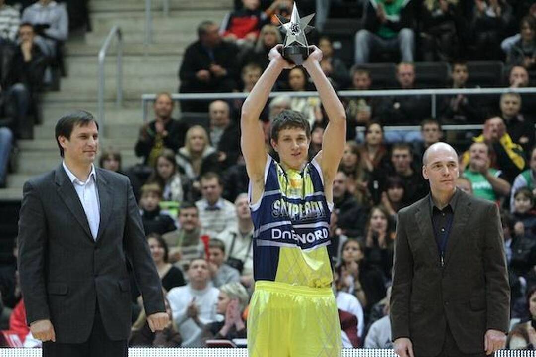 LKL "Žvaigždžių diena": "Vilkai" užmėtė "Erelius" (2 video)