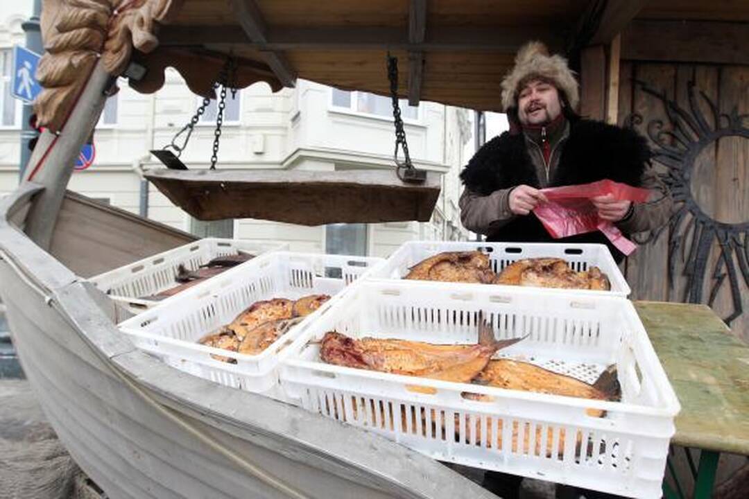 Kaziuko mugėje R.Alekna mokėsi kalti pinigus