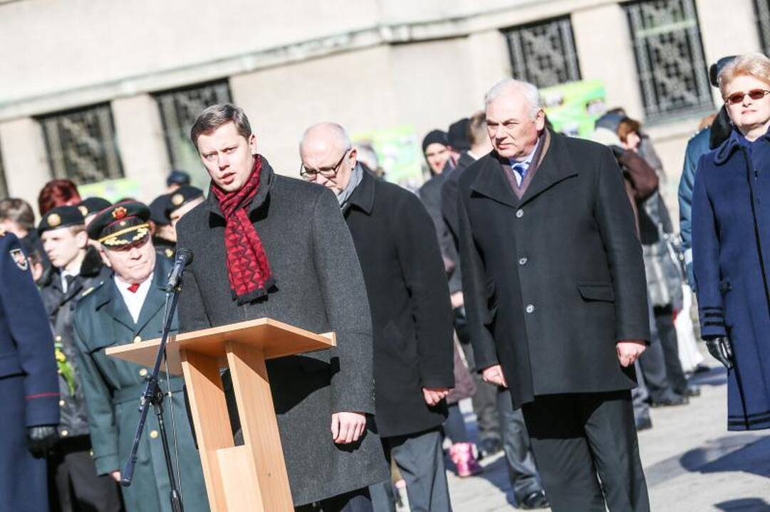 Prezidentė prisiekusiams kariams: turite gyventi ne tik sau