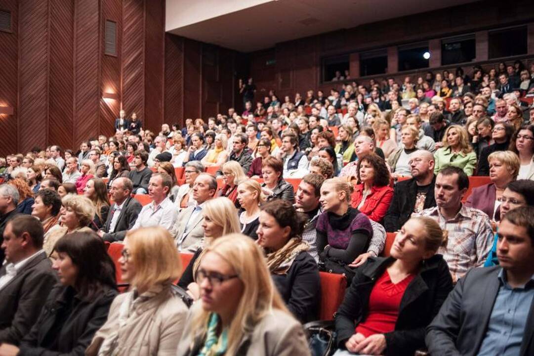 Šokio festivalis        ne tik šokiruoja