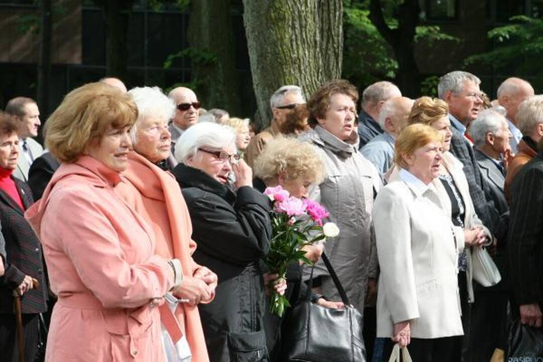 Vilties ir gedulo dieną Klaipėdoje priminė žilagalvių eisena