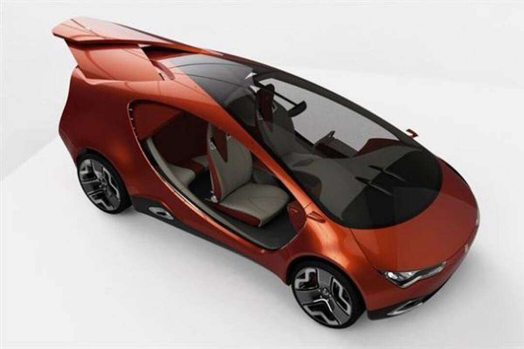 Rusų kūrinys automobilių rinkai – lyg iš kosmoso 
