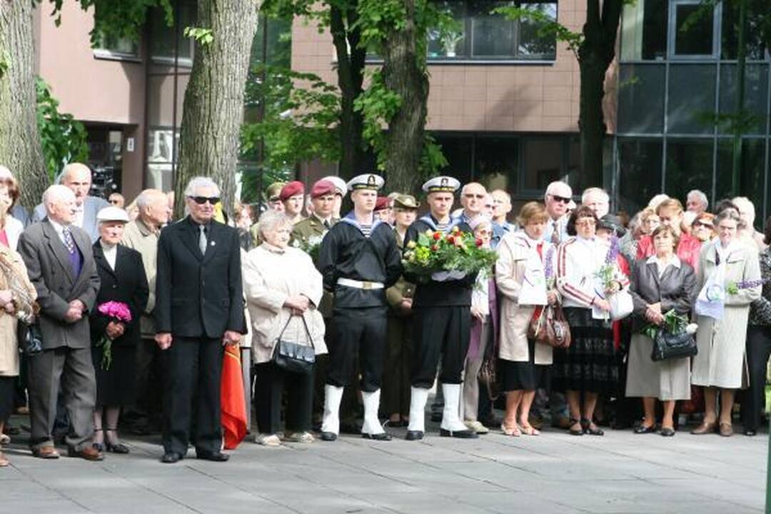 Vilties ir gedulo dieną Klaipėdoje priminė žilagalvių eisena