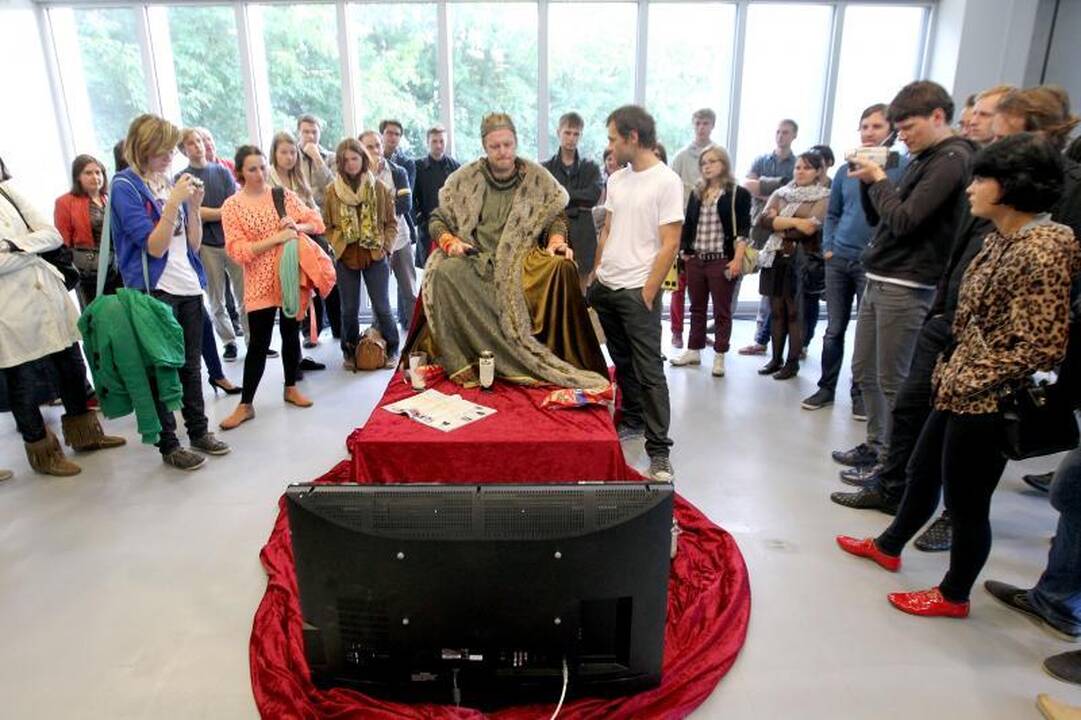 Mindaugo trienalėje - šių dienų karalius Mindė 
