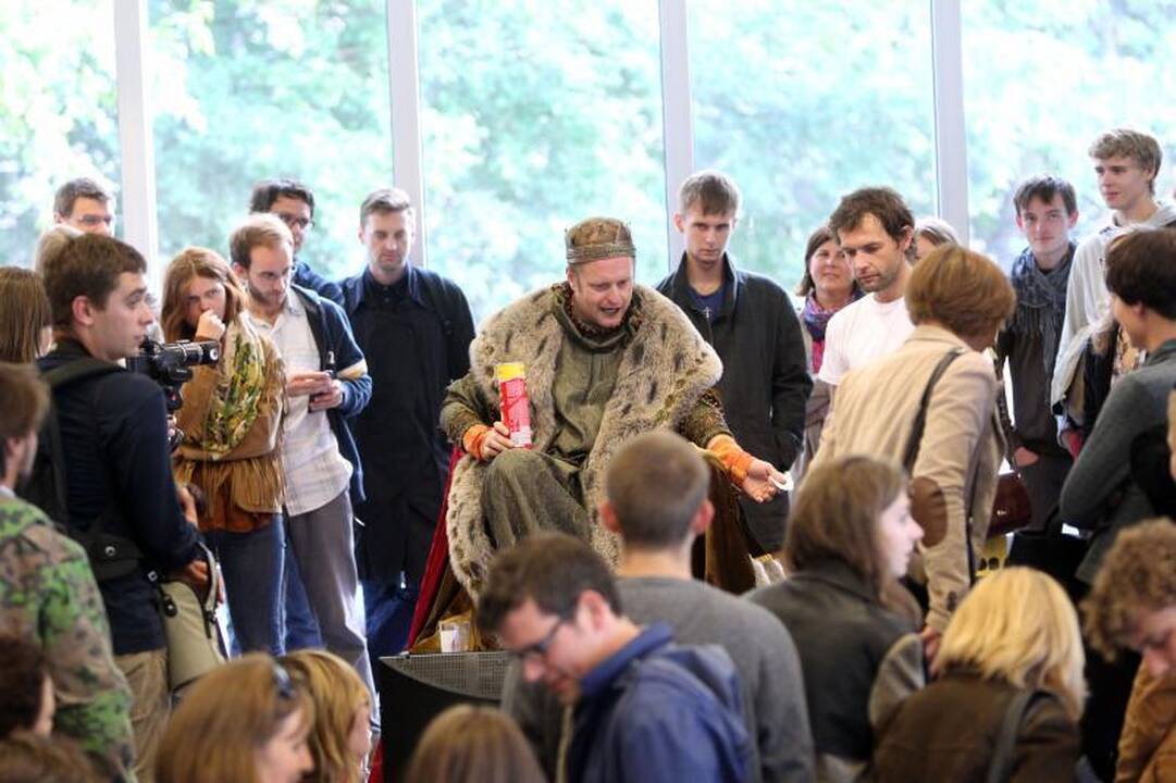 Mindaugo trienalėje - šių dienų karalius Mindė 