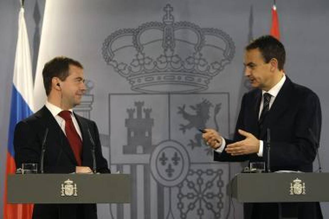 Ispanijos premjeras nusikeikė per spaudos konferenciją